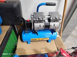 COMPRESSEUR D′AIR